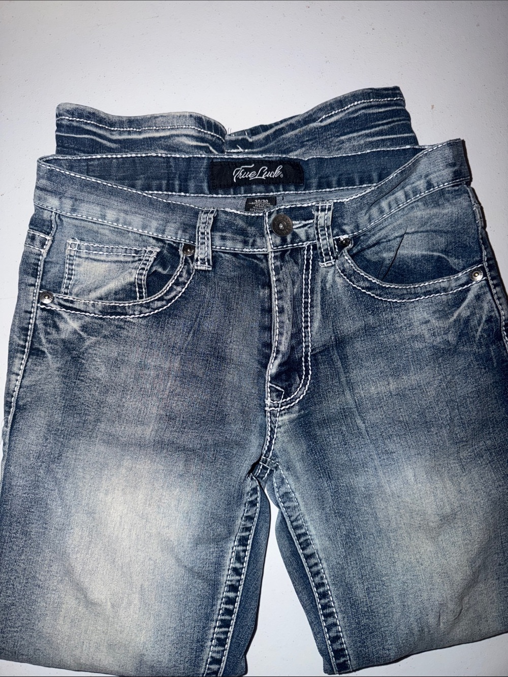 True Luck Slim Straight Jeans in Washed Blue